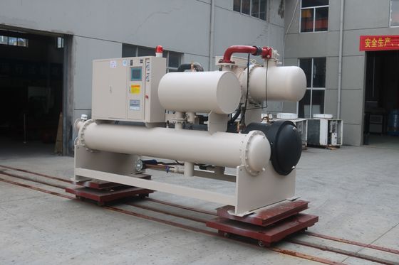 เครื่องทำน้ำเย็นแบบสกรู 380V / 50HZ ออกซิเดชันการระบายความร้อนโดยตรงโดยเฉพาะ