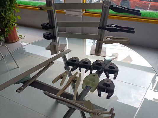 ราคาดี Stable Clamping Acid-Resistant Anodizing Line Clamps and Fixtures with Custom Jaw Opening ออนไลน์